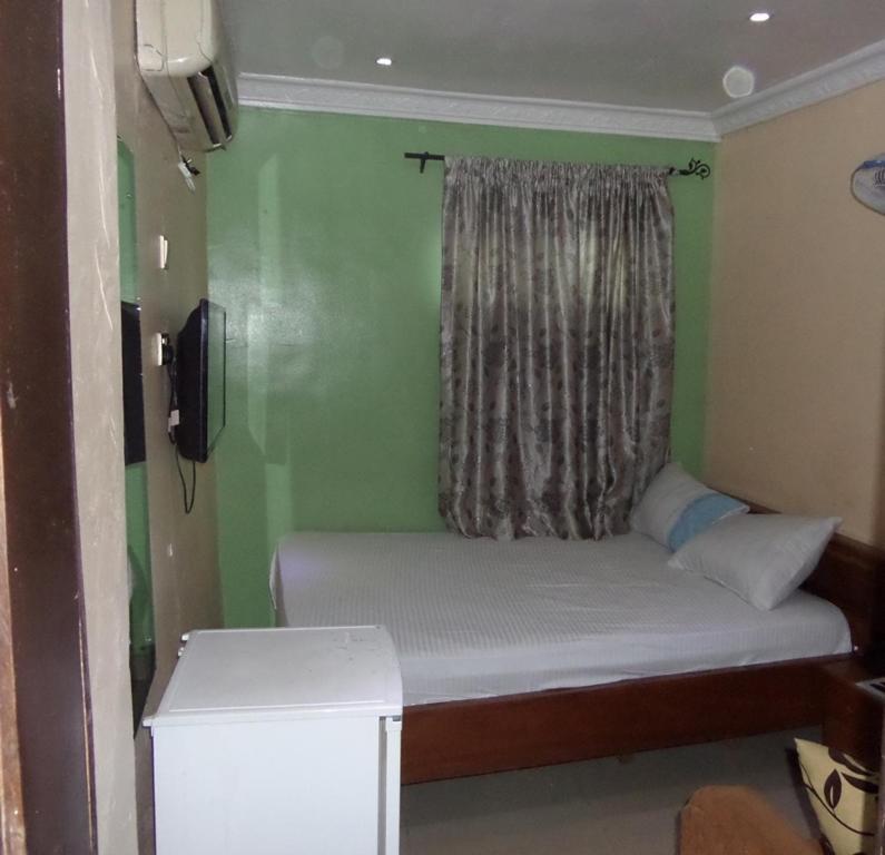 Ben Auto Hotel Lagos Kültér fotó