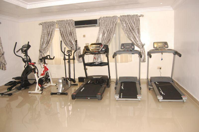 Ben Auto Hotel Lagos Kültér fotó