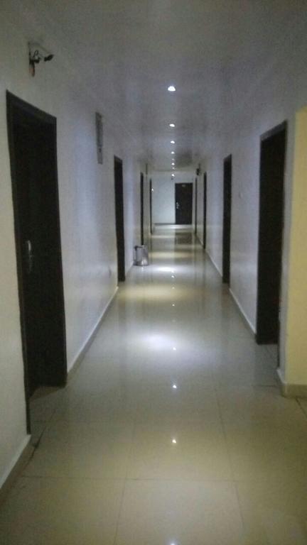 Ben Auto Hotel Lagos Kültér fotó